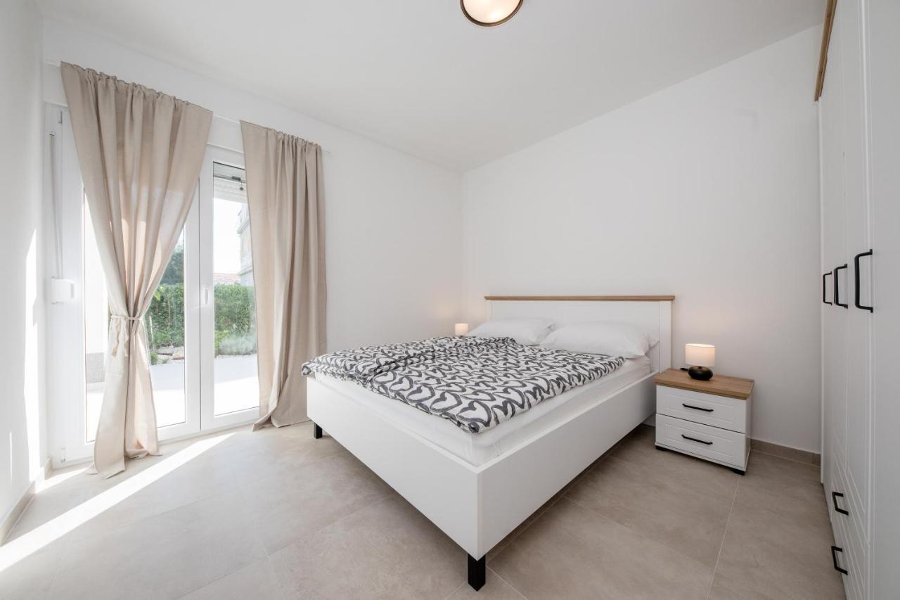 Peaceful Haven Near The Sea-Apartments Torlak Rab Banjol Eksteriør billede